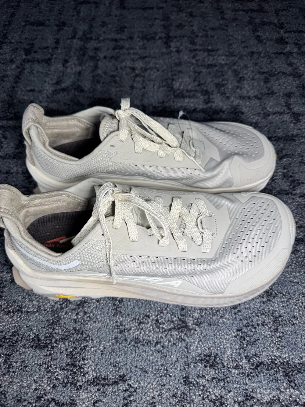 ALTRA Women's Olympus 6 Trail Running Shoe Size 11
